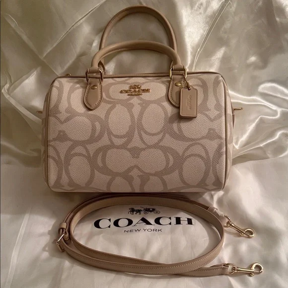 ⭐️Coach NWT Rowan Satchel In Sketch Signature Canvas / Crossbody & Gold Hardware - Picture 7 of 10